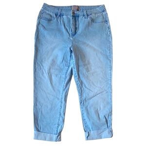 SZ10 Slimming Chico's Capris Fabulous Slimming Ankle Lightwash Crop jeans Blue
